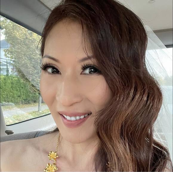 Meet your Posher, Gail - Picture 1 of 1